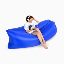 Carregar imagem no visualizador da galeria, Sofá Inflável De Ar Portátil Puff Impermeável Praia Camping